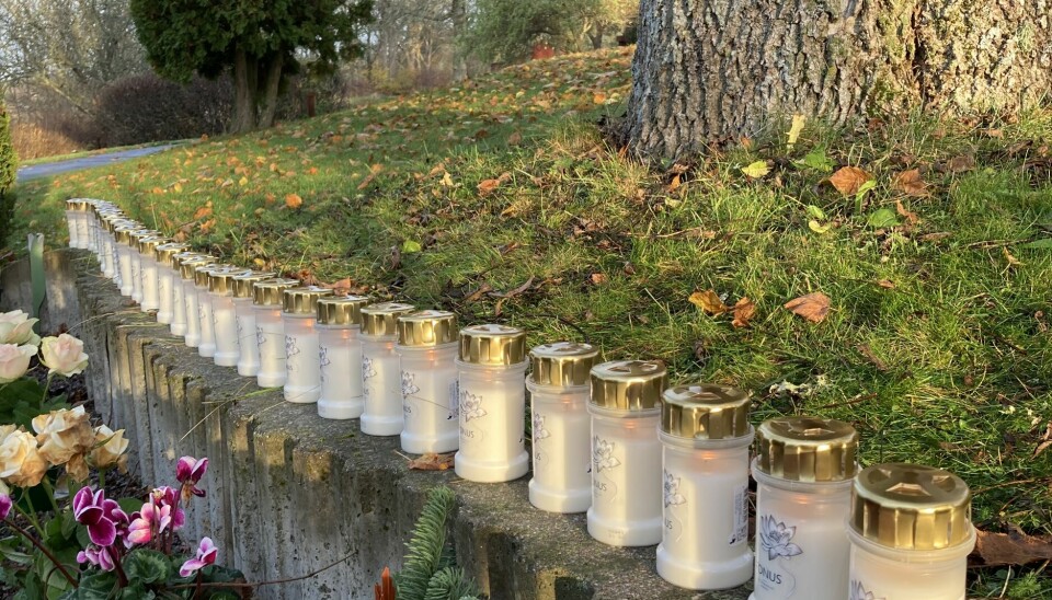 Fonus Bålsta och Enköping erbjuder gratis ljuständning för de som inte själva har möjlighet att tända på gravarna. Bilden togs förra året vid ljuständningen.