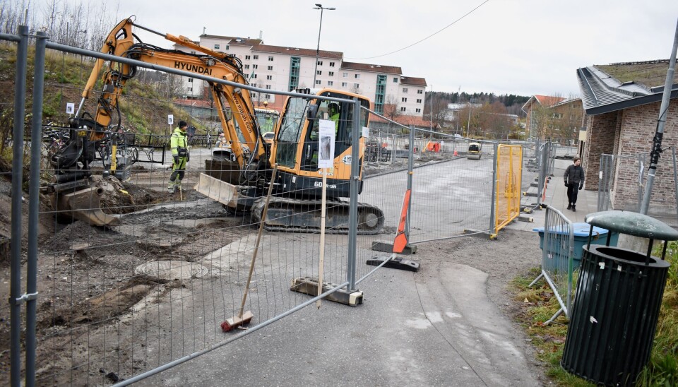 Byggarbetsplats. Bålsta resecentrum debatterades i Håbo kommunfullmäktige. Byggarbetsplats. Bålsta resecentrum debatterades i Håbo kommunfullmäktige.