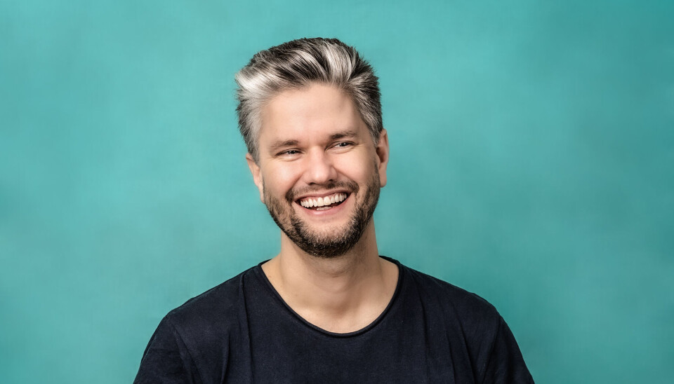 ENKÖPINGSAKTUELL. Fredrik Andersson, ståuppkomiker. ENKÖPINGSAKTUELL. Fredrik Andersson, ståuppkomiker.