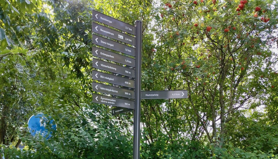 Skyltat. För att ta sig från centrala Enköping till Västerås är första målet Munksundet. Från Munksundet går färden mot Hummelsta. Skyltat. För att ta sig från centrala Enköping till Västerås är första målet Munksundet. Från Munskundet går färden mot Hummelsta.