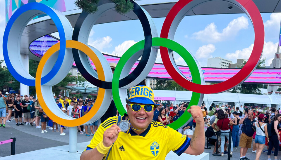 Magnus Legnerfält, byggarbetare från Fjärdfundra, är en av Sveriges största OS-supportrar och befinner sig på plats i Paris.