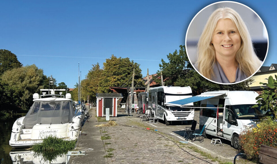 Runt 2 400 husbilar har campat i hamnen i Enköping under sommarsäsongen, en ökning med 25 procent från förra året. Något som bland annat glädjer Enköpings näringslivschef Anna Holmström.