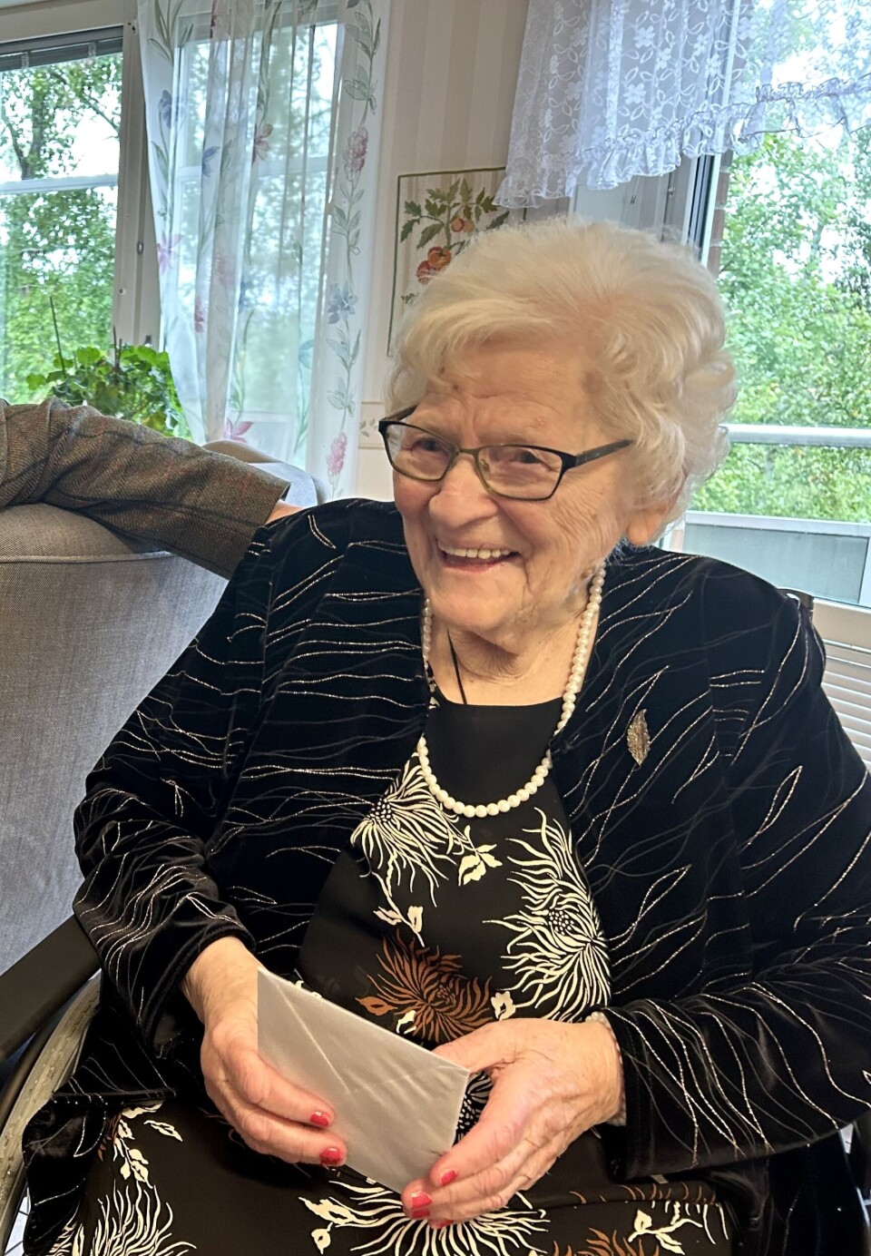 Dagny Silén fyllde 100 år den 27 september och firades i sitt hem på Gläntan i Fjärdhundra.