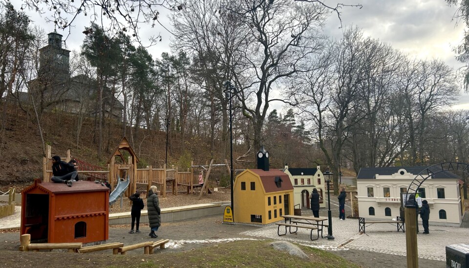 Historisk lekplats. Nu står Lilla Fåfängan i Skolparken i Enköping redo för alla leksugna.