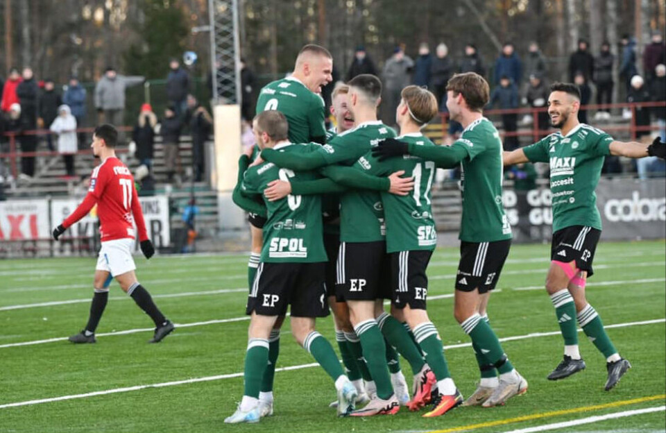 ESK fick jubla på Solstadens konstgräsplan efter drama.