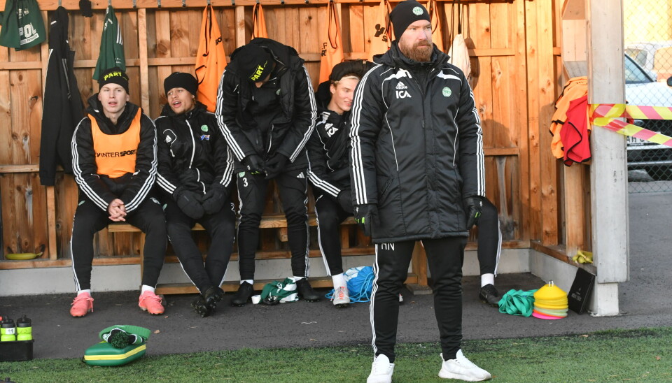 ESK-tränaren Henrik Norrström under rysaren i Karlstad i lördags.