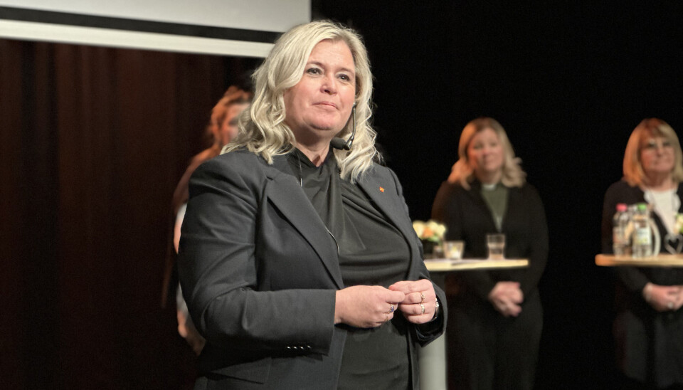 'En vecka fri från våld' är oerhört betydelsefull, anser Håbos kommundirektör Teresa Zetterblad som under flera år arbetat med våld i nära relationer. Här deltar hon i en panel under 'En vecka fri från våld'.