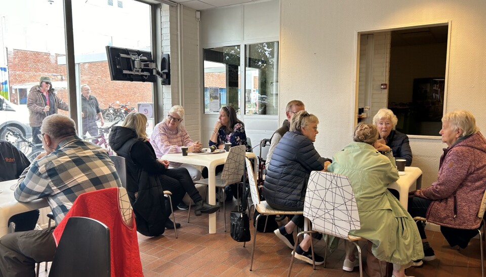 11 februari – pratcafé. Nu öppnas dörrarna igen till Gamla simhallens café i Bålsta för prat och umgänge.