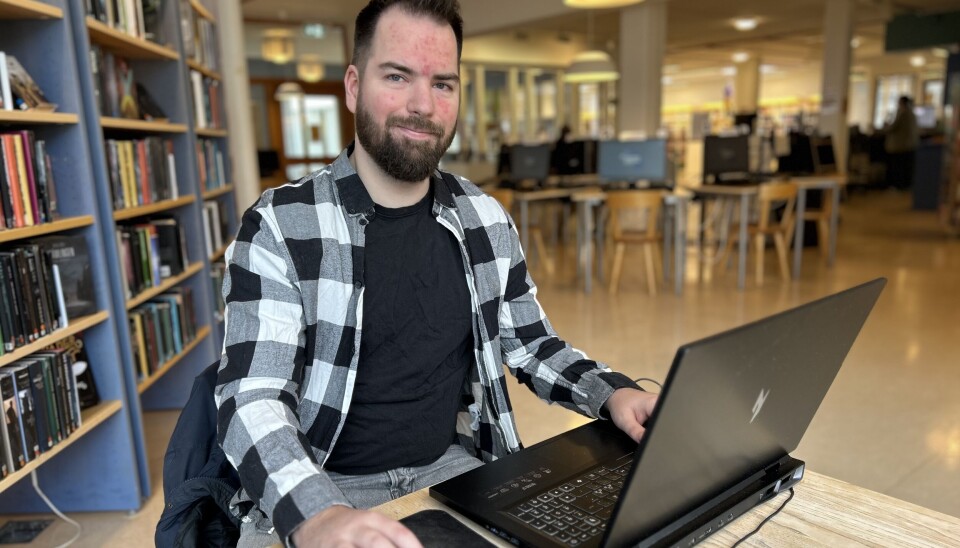 Speltillverkare. Enköpingsbon Mikael Borghult har nu släppt sitt spel Petrified Pawns på Steam.