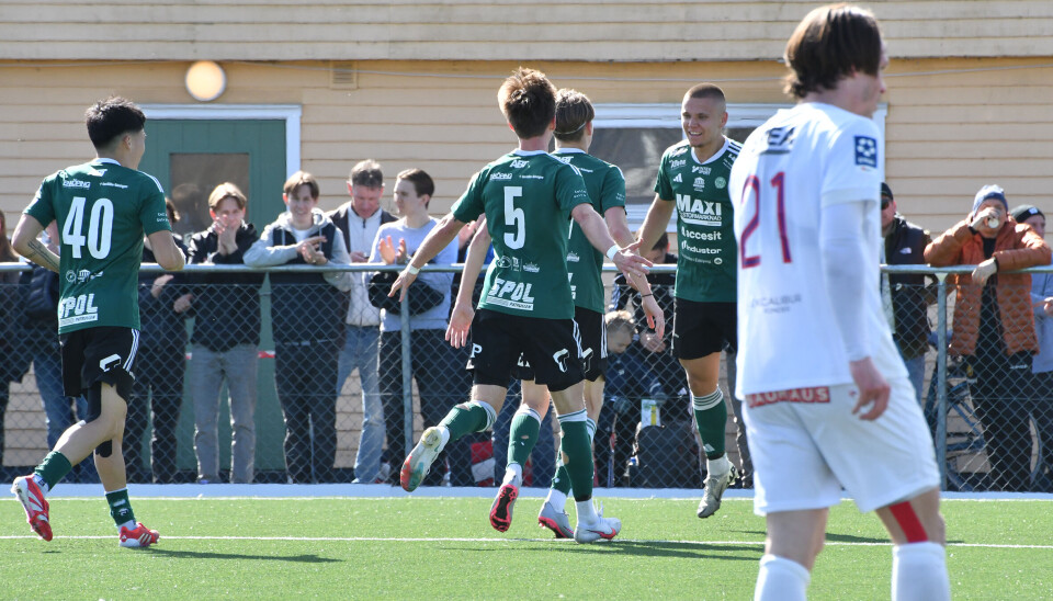 Daniel Norrby har precis gjort matchavgörande 2–1 för sitt ESK hemma mot Sollentuna på lördagen.