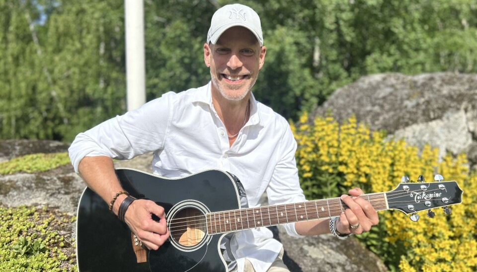 Sundrenched memories. Janne Lyséns nya sommarsingel släpptes den 27 juni och markerar en ny fas i sångarens karriär.