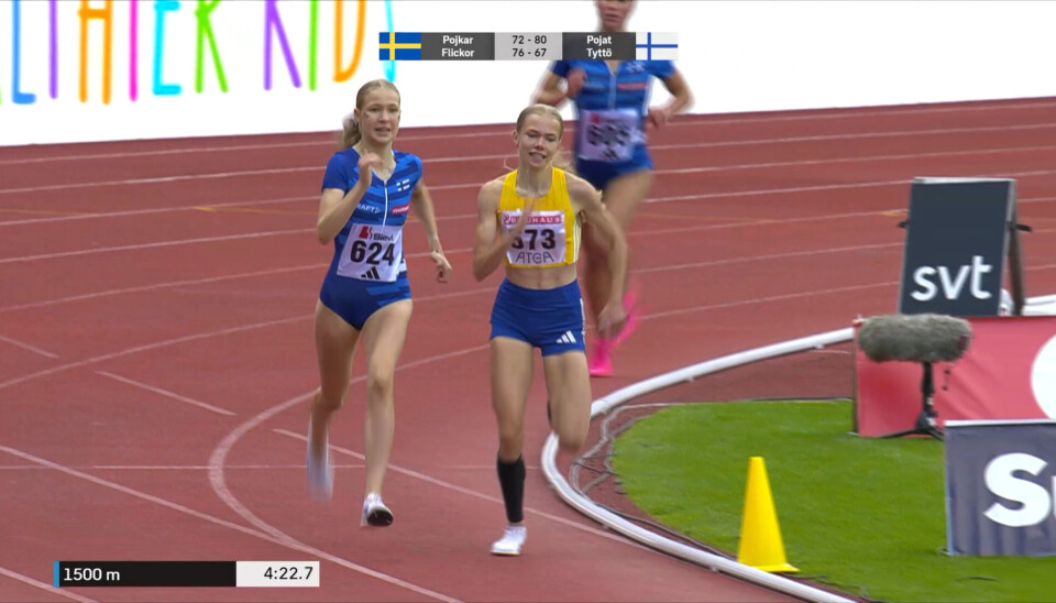 Spurtstark. Moa Kjöraas spurtade ner finländskan Hanna Kotakallio på upploppet av 1 500-metersloppet och säkrade en svensk dubbelseger.