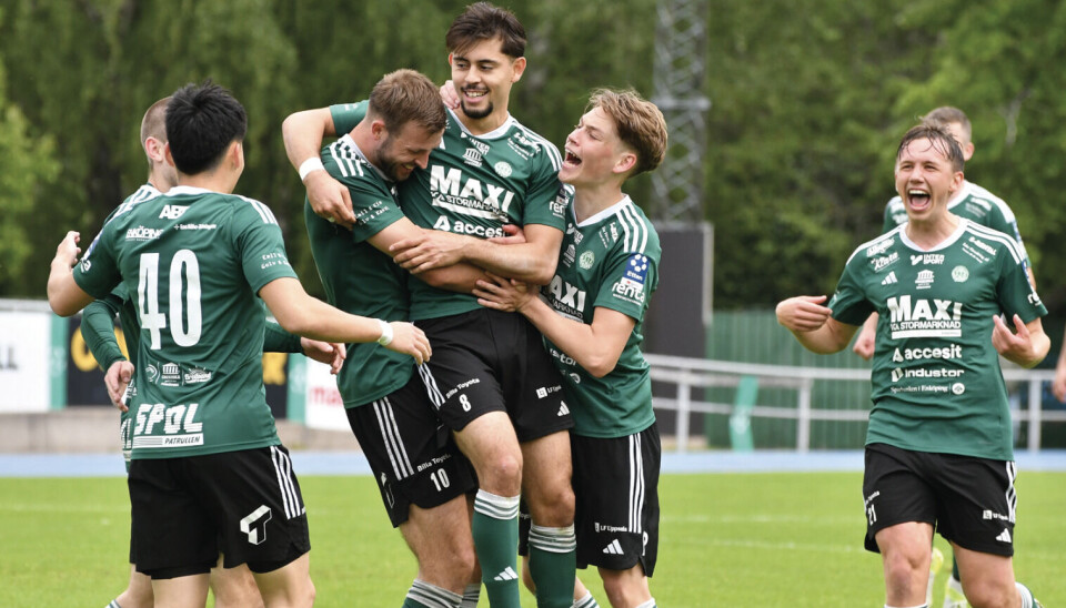 4 oktober – ESK–Assyriska. Avgörandet närmar sig i fotbollsettan. Säsongens tredje sista hemmamatch för Enköpingsklubben.