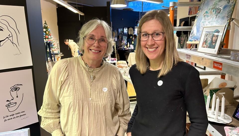 Made in Enköping. Anna Mård (från vänster) och Jessica Landberg är initiativtagarna bakom popup butiken.